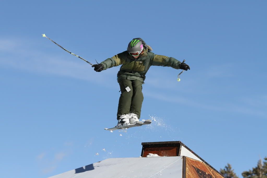 IMAGE: http://i772.photobucket.com/albums/yy10/motohawk/IMG_7082.jpg