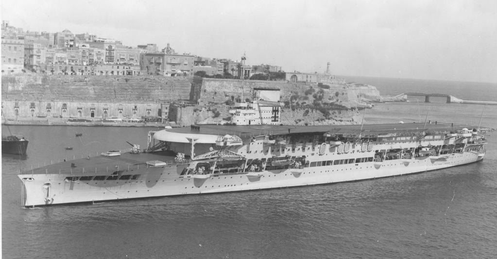 HMSGlorious1934Malta.jpg