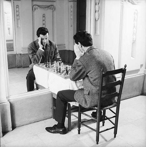 xadrez,solidÃ£o,espelho