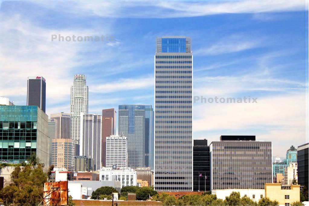 IMAGE: http://i772.photobucket.com/albums/yy7/joeymozzer/Canon%20Forum%20Pix/IMG_8017_8_9_tonemapped.jpg